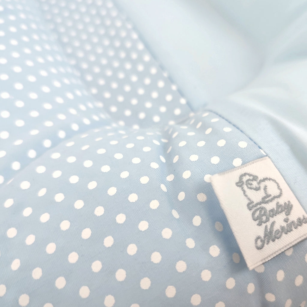 Almohada Anti Cabeza Plana Puntos blancos / Celeste