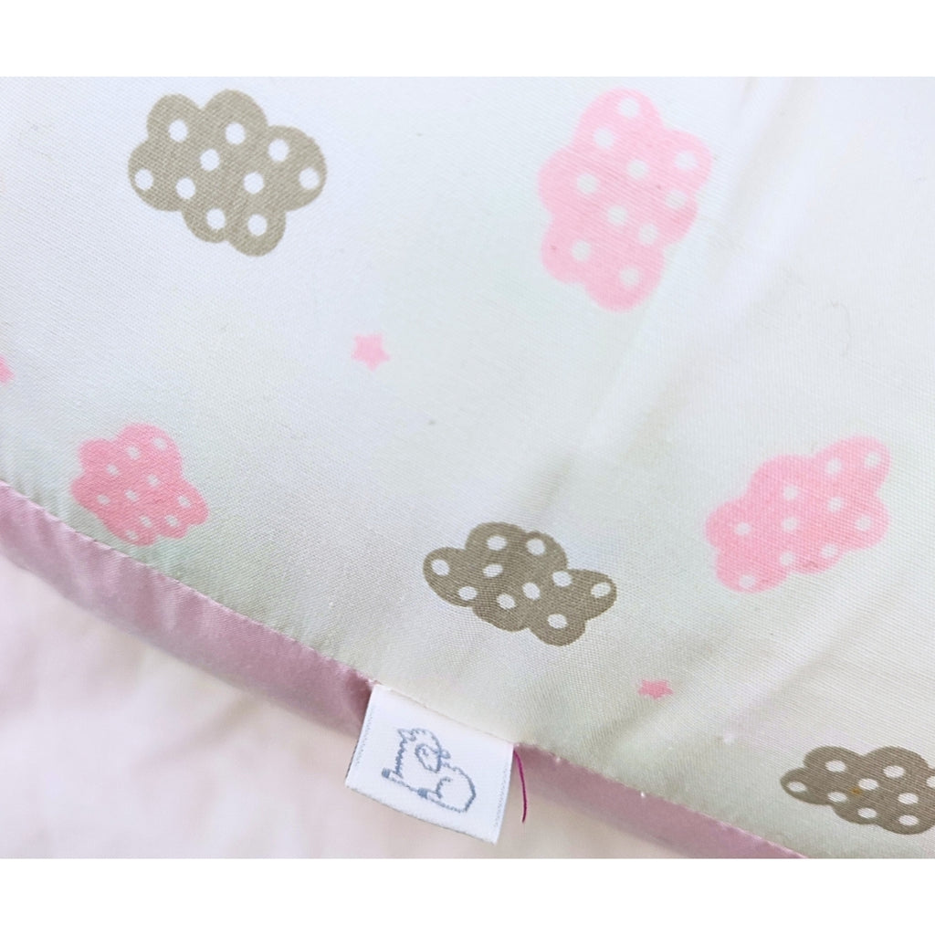 Cojín de lactancia - Nubecitos - Rosado