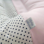 Almohada Anti Cabeza Plana Puntos azules / Rosado