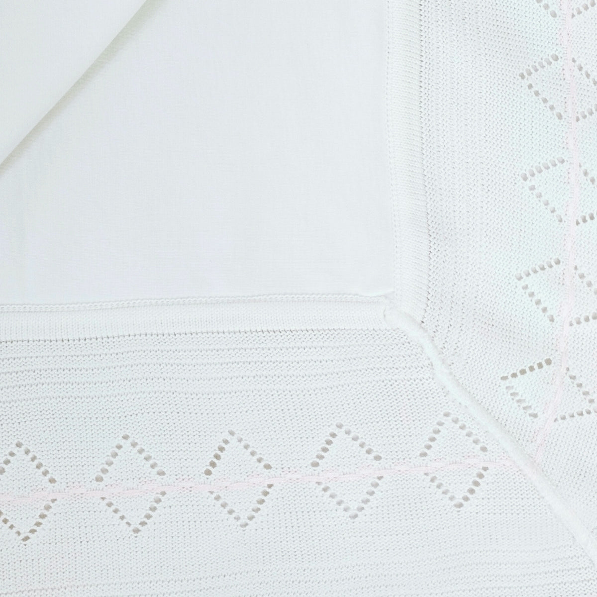 Colcha bebé Hilo Tacto con algodon - Blanco Rosado