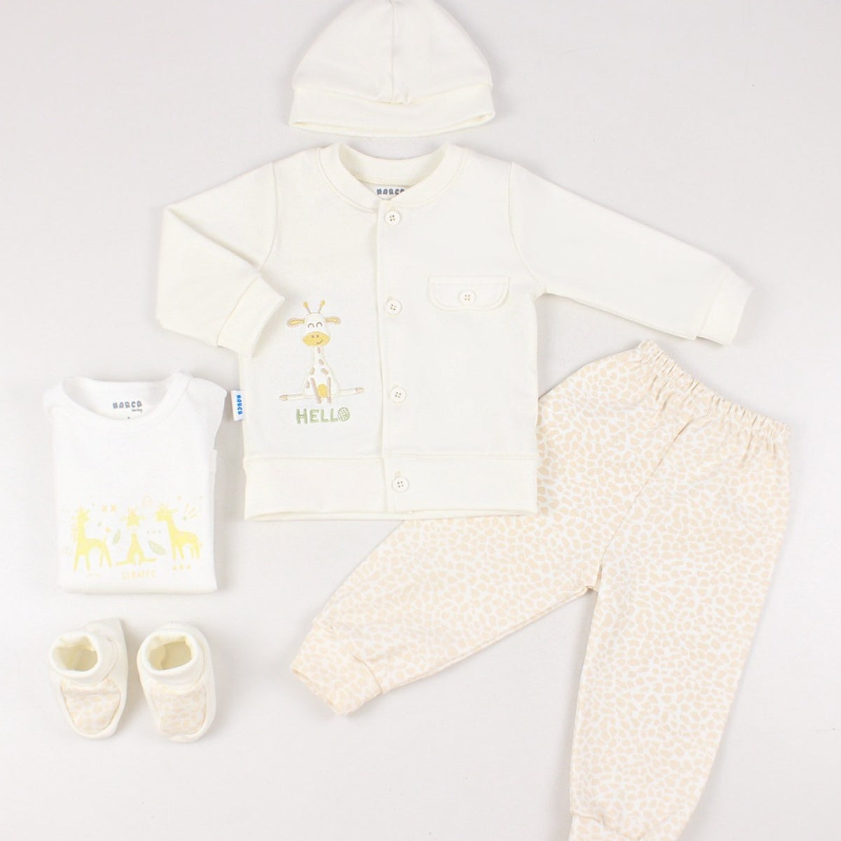 Conjunto bebé Kevin 6 piezas - Crema