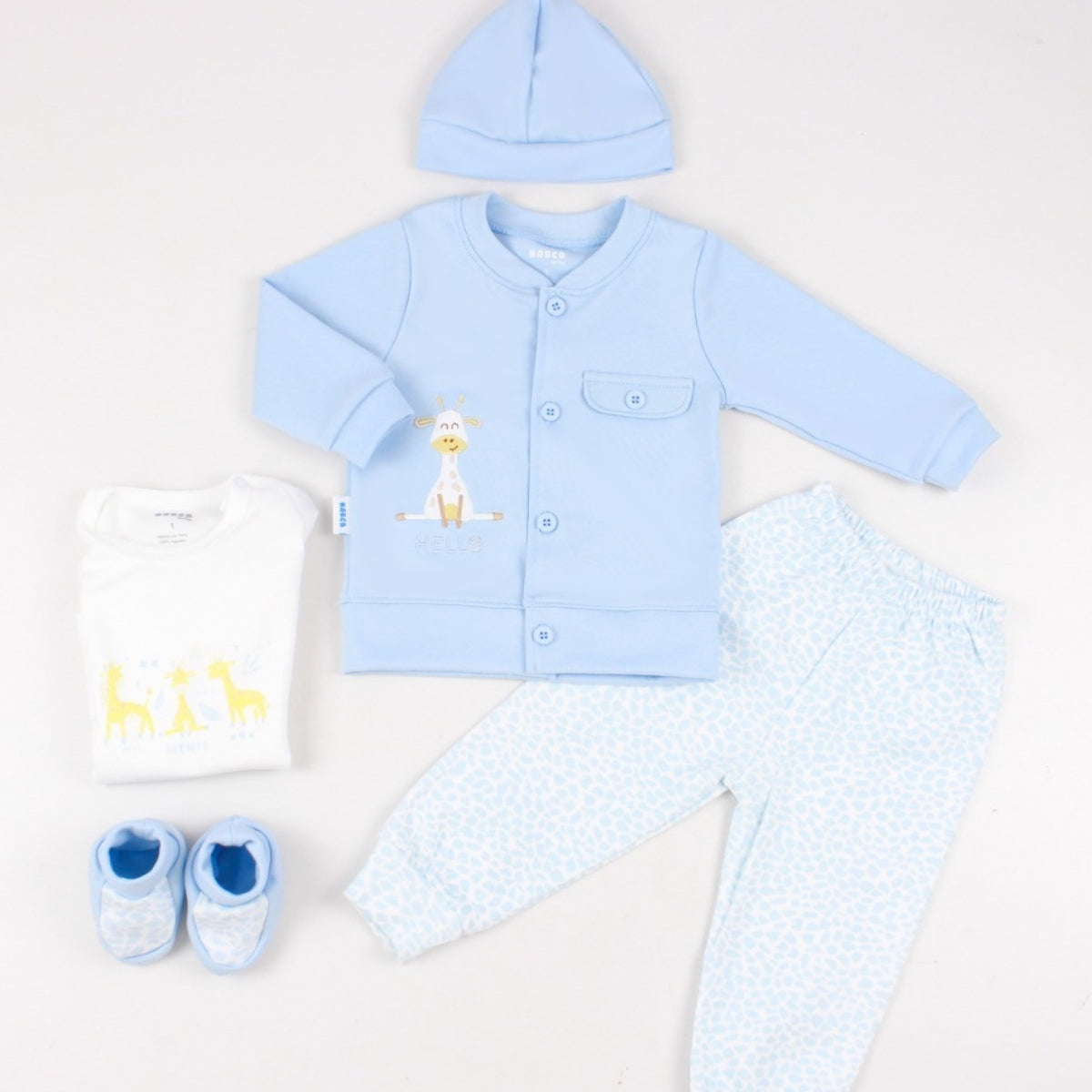 Conjunto bebé Kevin 6 piezas - Celeste