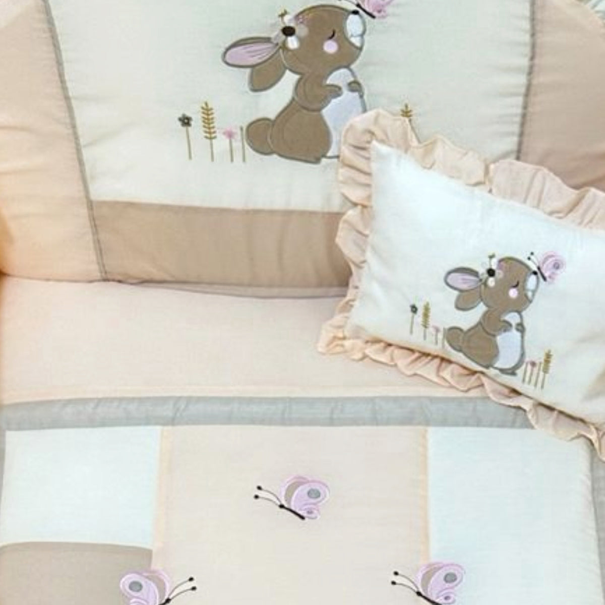 Set de Cuna y Protector Tradición  Conejo de Campo | S01