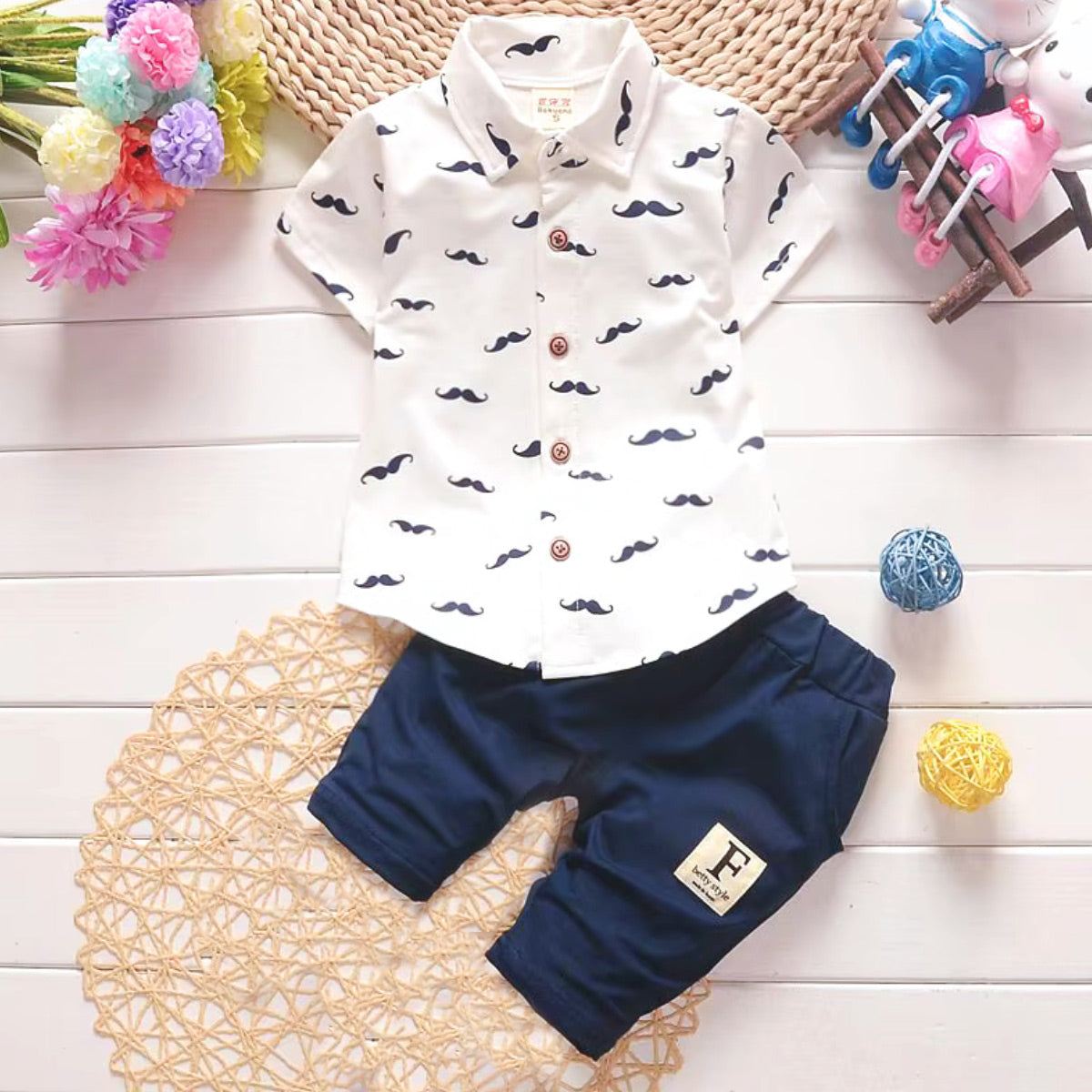 Conjunto bebé - Camiseta y Short - Bigote